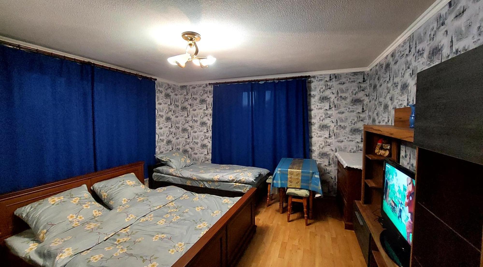 коттеджный городок чапаевка, голосеевкий район Apartment Kyiv