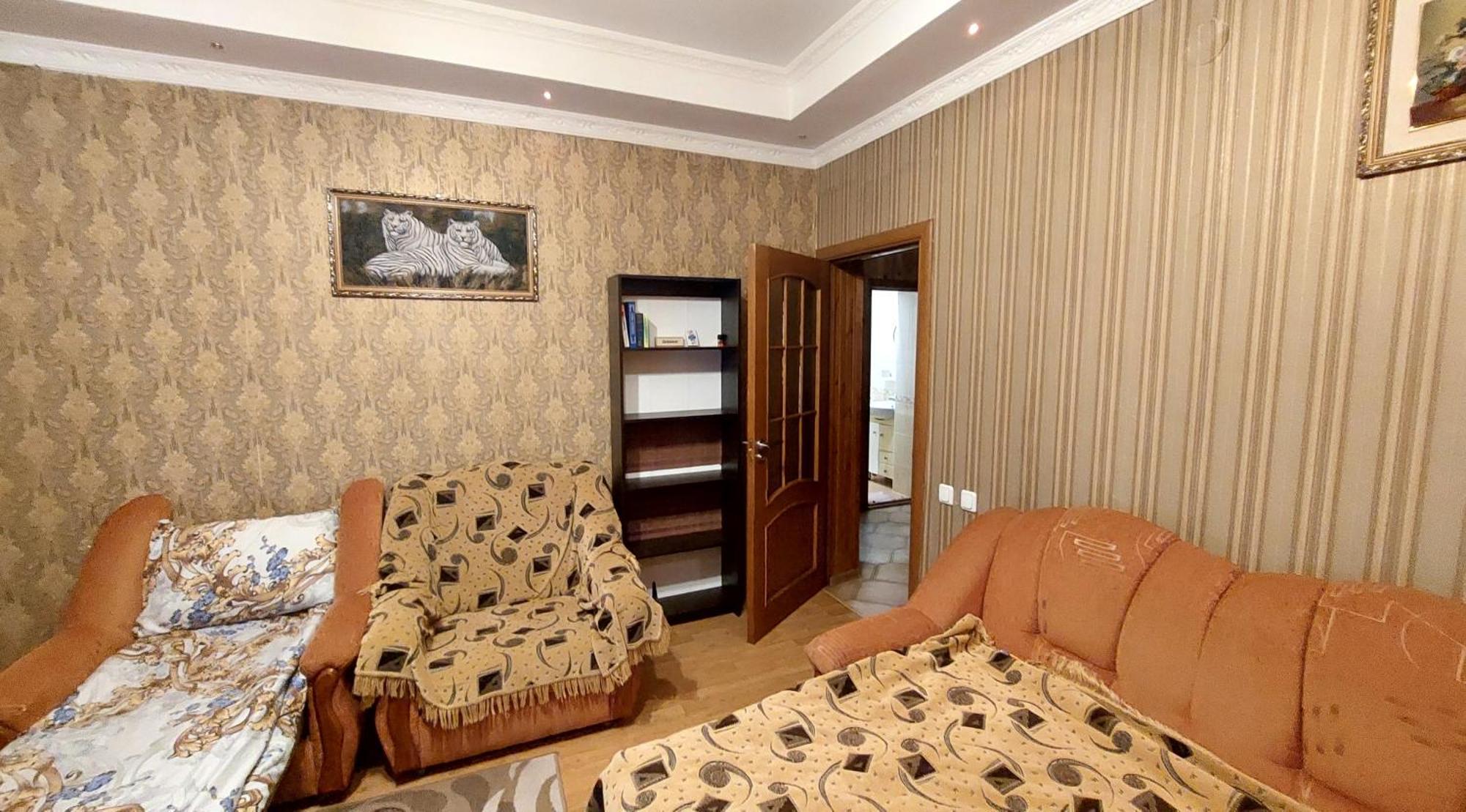 коттеджный городок чапаевка, голосеевкий район Apartment *